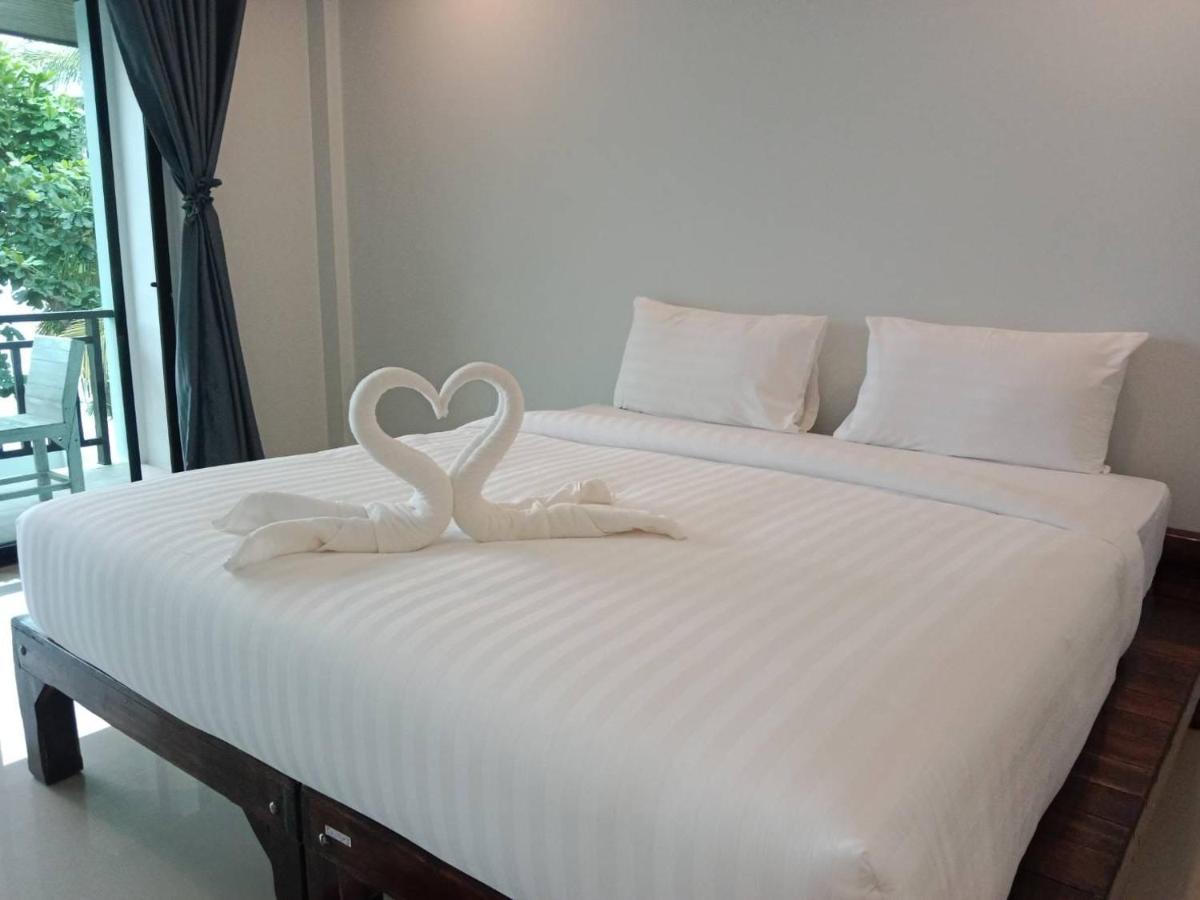 Baan Ampai Beach Hotel Хуа-Тханон-Бич Экстерьер фото