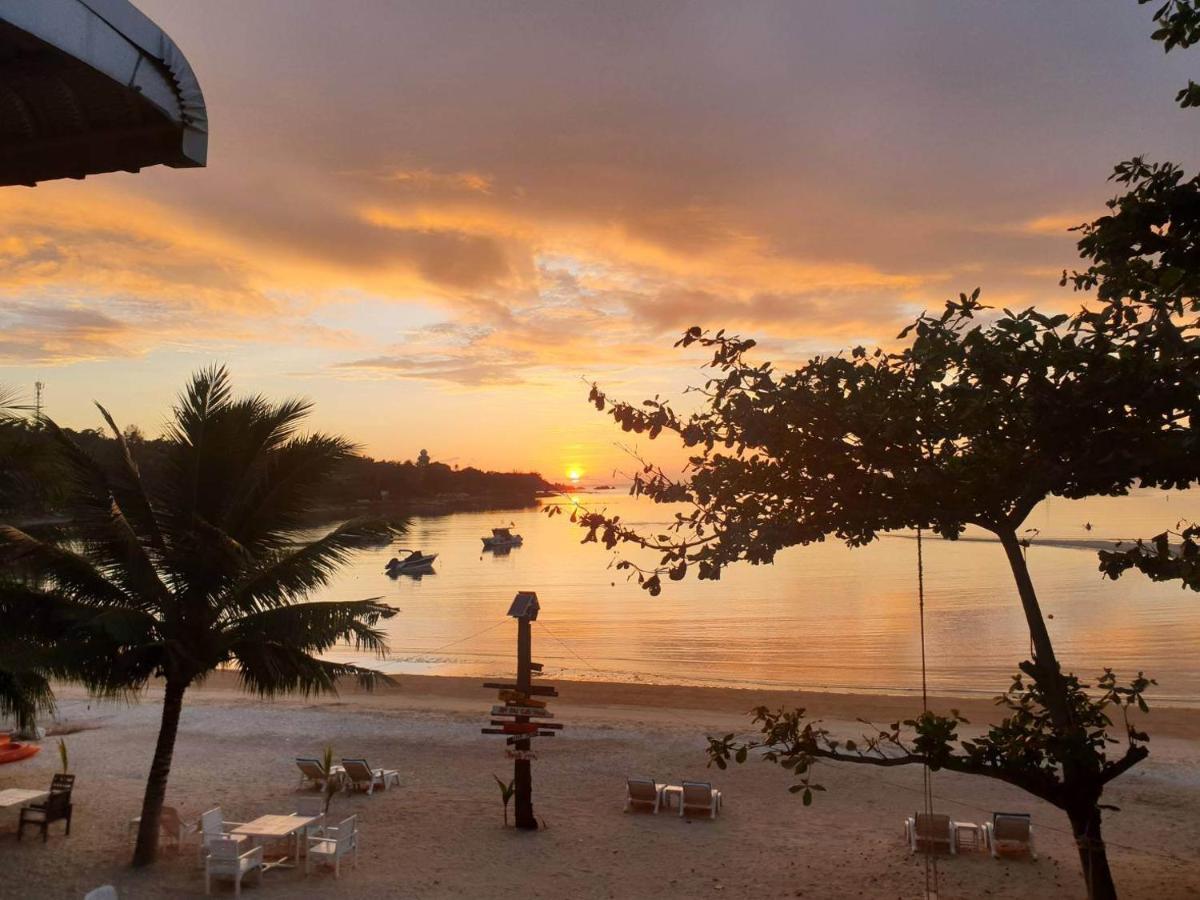 Baan Ampai Beach Hotel Хуа-Тханон-Бич Экстерьер фото